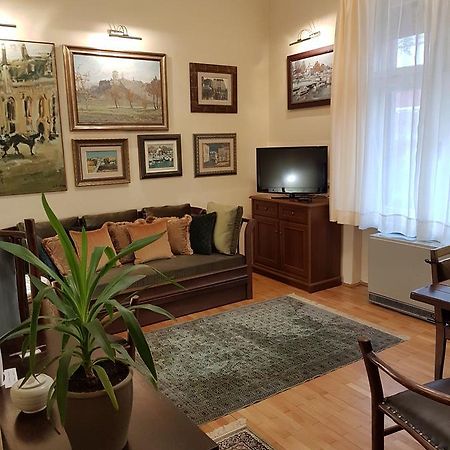 Classic Style Apartment Belgrade Extérieur photo