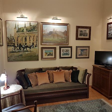 Classic Style Apartment Belgrade Extérieur photo