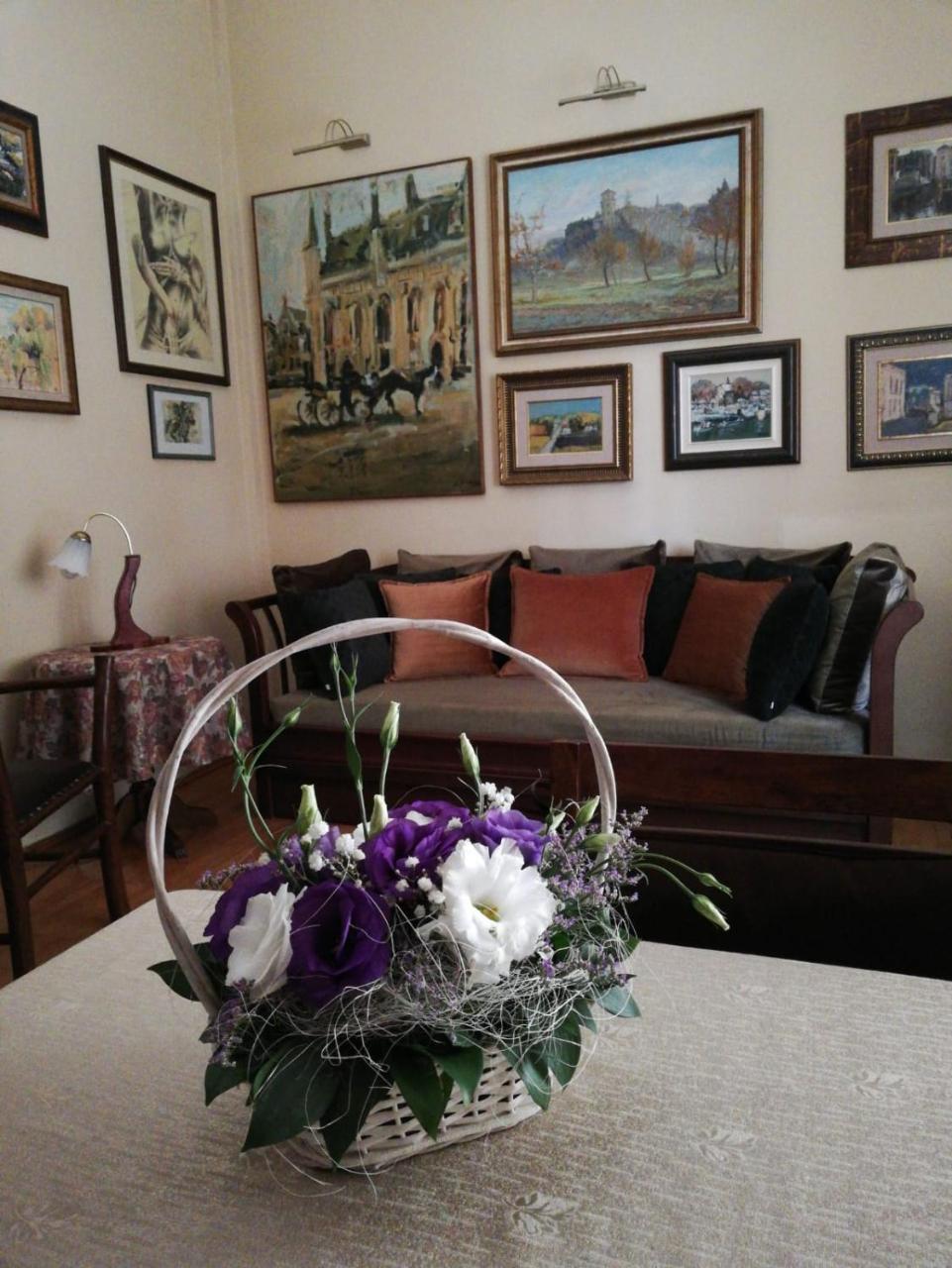 Classic Style Apartment Belgrade Extérieur photo